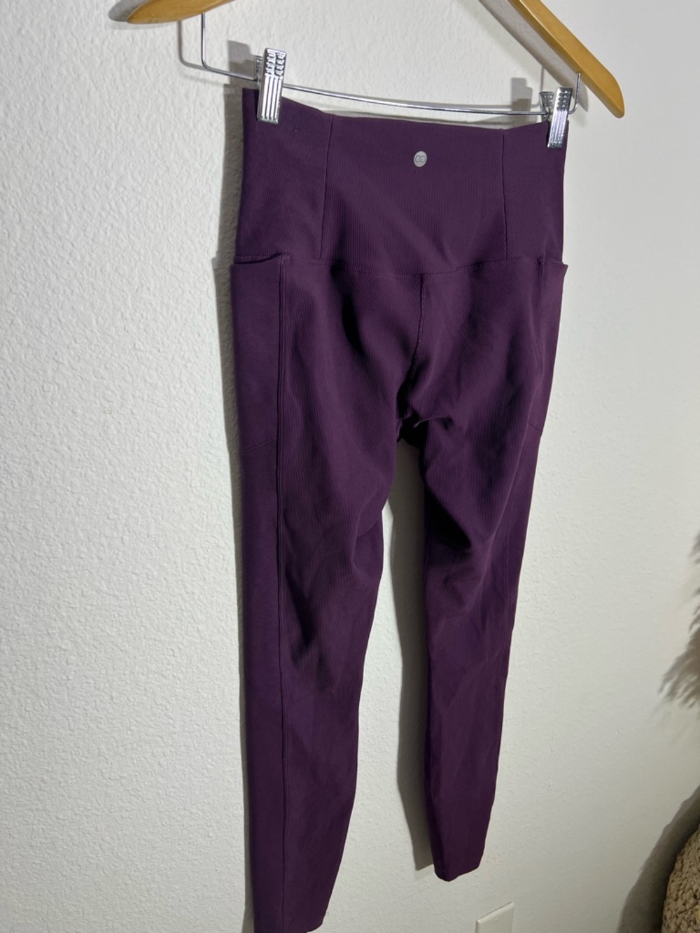 CALIA • ribbed leggings - Picture 5 of 7